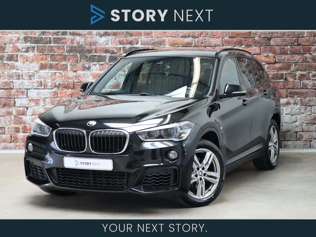BMW X1 - sDrive18i High Executive M Sport Pakket Automaat / Trekhaak / Head-Up Display / Leder / Na - AutoWereld.nl