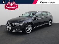 Volkswagen Passat Variant - 1.5TSI/150PK Elegance DSG · Leder/Alcantara · Navigatie · Parkeersensoren