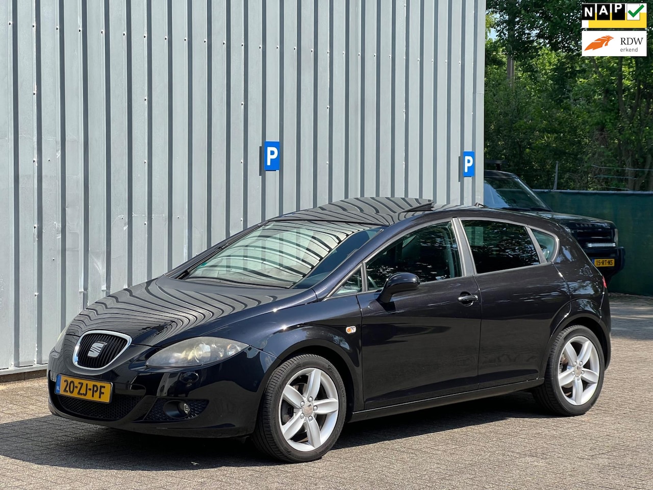 Seat Leon - 2.0 FSI Automaat / Xenon / Schuifdak / Sport-up - AutoWereld.nl