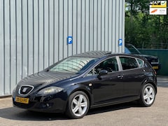 Seat Leon - 2.0 FSI Automaat / Xenon / Schuifdak / Sport-up