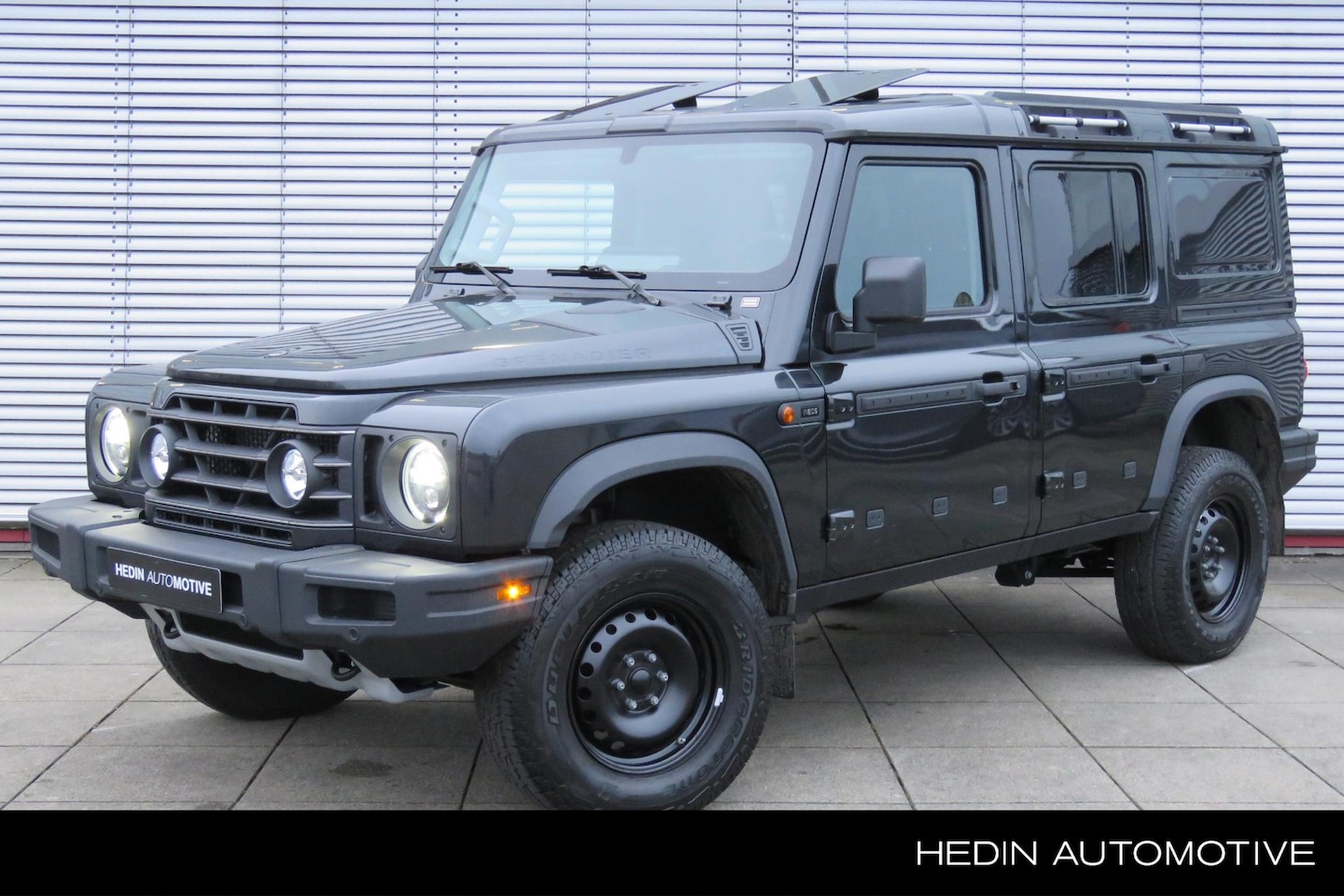 INEOS Grenadier - 3.0 Turbo-Benzine 6-cilinder 4x4 Utility | Differentieel lock voor + achter | Trekhaak | S - AutoWereld.nl