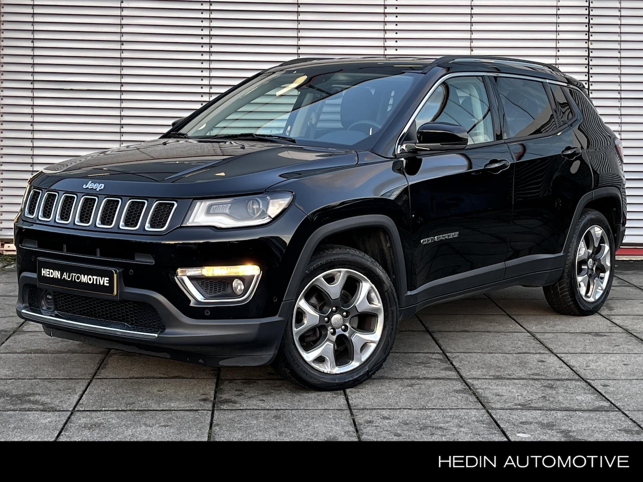 Jeep Compass - 1.4 MultiAir Limited | Leder | Beats Audio | Trekhaak | Navigatie - AutoWereld.nl