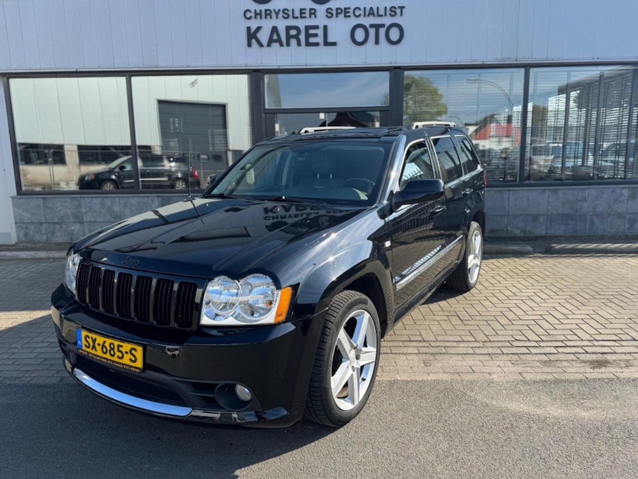 Jeep Grand Cherokee - 6.1 HEMI SRT - AutoWereld.nl