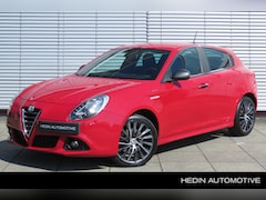 Alfa Romeo Giulietta - 1.4 T Sprint | Automaat | Navigatie | Alcantara | Parkeersensoren Achter