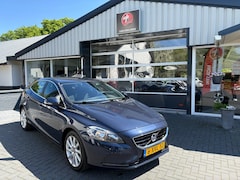 Volvo V40 - 1.6 T4 Momentum Trekhaak, Navi, Cruise control
