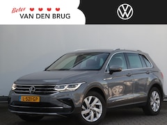 Volkswagen Tiguan - 1.5 TSI Elegance | Stoel & stuur verwarming | Trekhaak | Navigatie | Camera | Keyless |