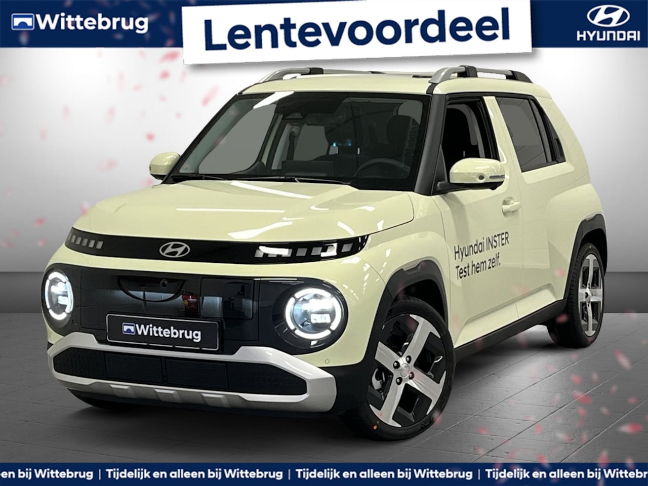 Hyundai Inster - Evolve Sky Plus 49 kWh Volledig Elektrische Automaat met Navigatie, Stoelverwarming en Pan - AutoWereld.nl