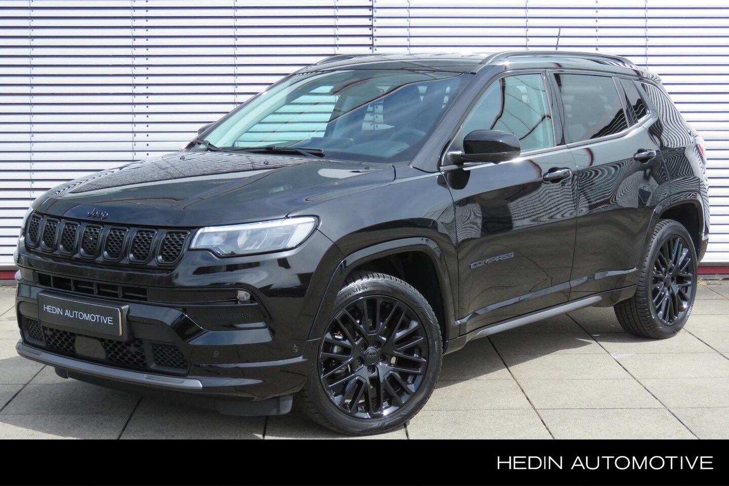 Jeep Compass - 1.5T e-Hybrid High Altitude | Automaat | Stoelverwarming | 360 Camera | Draadloze telefoon - AutoWereld.nl