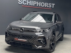 Volkswagen Tiguan - 3x R-line 1.5 Tsi eHybride 272pk black style Nano Grijs/trekh/I