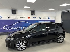 Volkswagen Golf - 1.4 TSI GTE PANO CAMERA SPORTUITLAAT