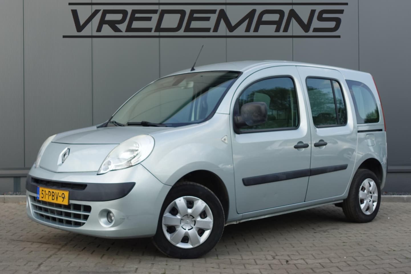 Renault Kangoo Family - 1.6-16V Expression 1.6-16V Expression - AutoWereld.nl