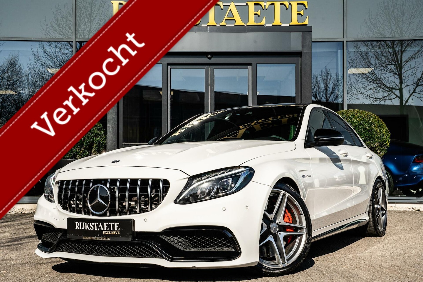 Mercedes-Benz C-klasse - C63s AMG|PANO|KUIPSTOELEN|CARBON|IWC|19'' - AutoWereld.nl