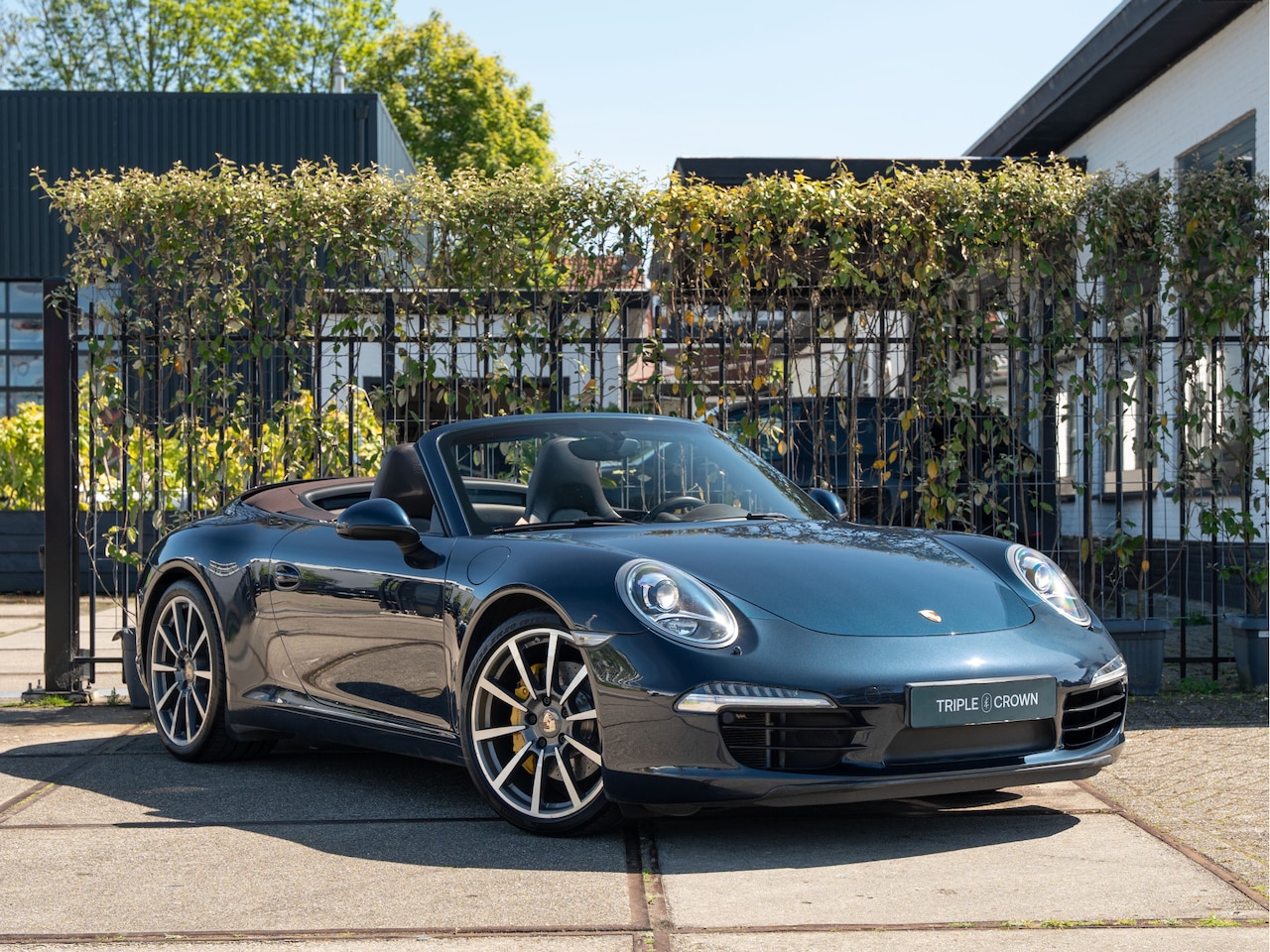 Porsche 911 Cabrio - 3.8 Carrera S |Sport-Chrono | Sportstoelen | Sport-Uitlaat | Burmester | Keramisch Remsyst - AutoWereld.nl