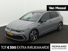 Volkswagen Golf - 1.5 eTSI R-Line Business | PANORAMADAK | IQ LIGHTS | STOEL + STUURVERWARMING | APPLE CARPL