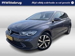 Volkswagen Polo - 1.0 TSI Life Multimedia Navigatie / Parkeersensoren / LED verlichting / App-connect / Airc