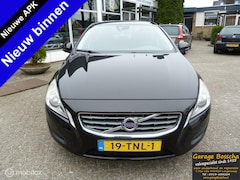 Volvo S60 - 1.6 T4 132KW KINETIC POWERSHIFT