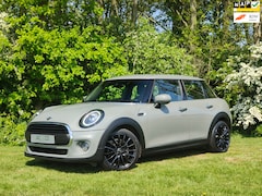 MINI Cooper - 1.5 5-drs Navigatie Black-Line