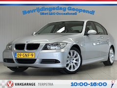 BMW 3-serie - 318i Business Line/ Trekhaak/ Clima/ Cruise/ Elek. pakket/ Isofix/ Radio-CD AUX/ Armsteun/