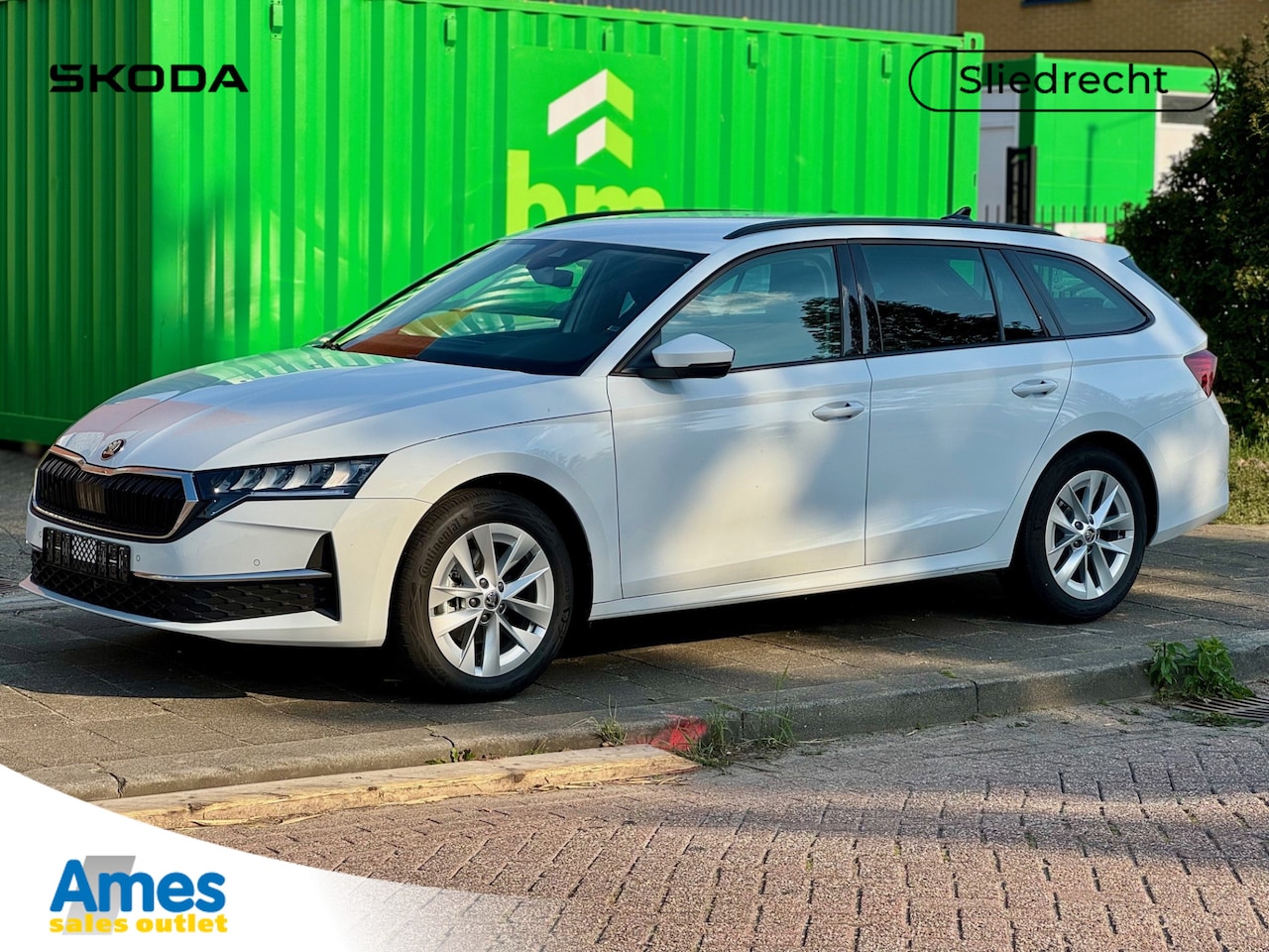 Skoda Octavia Combi - 1.5 TSI 115pk Business Edition Plus | Navigatie | Achteruitrijcamera | Adaptive Cruise Con - AutoWereld.nl