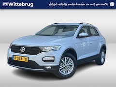 Volkswagen T-Roc - 1.0 TSI 110pk Style / Navigatie / Donker glas/ PDC / 16" LMV P4
