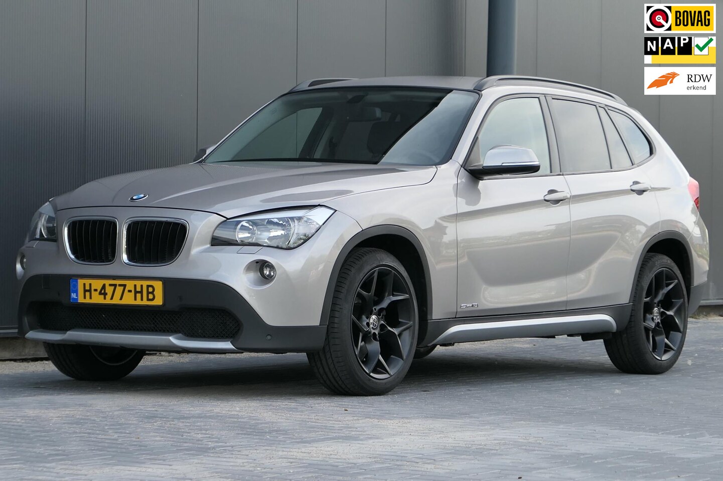BMW X1 - SDrive18i 93.000km Leder Stoelverwarming - AutoWereld.nl
