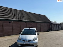 Toyota Aygo - 1.0-12V