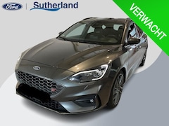 Ford Focus Wagon - 2.3 EcoBoost ST-3 | Adaptive cruise control | Adaptive LED | Trekhaak | Winter Pack | Bang