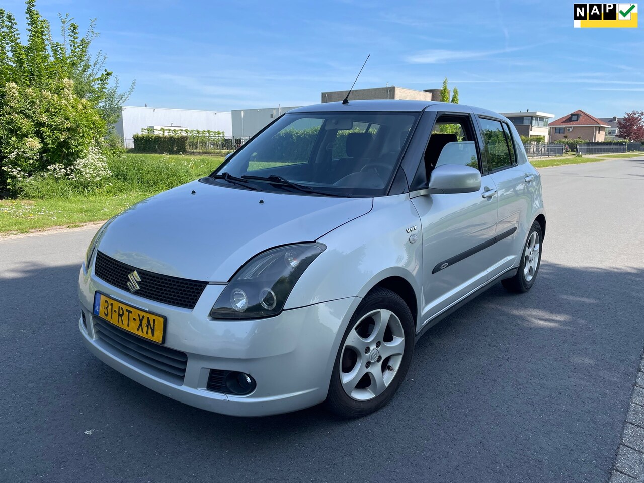 Suzuki Swift - 1.5 Exclusive NAP/AIRCO/APK 5-2026/KEYLESS - AutoWereld.nl