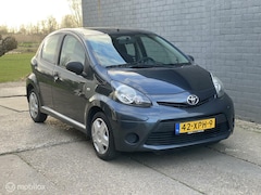 Toyota Aygo - 1.0 VVT-i Comfort APK/NAP/Airco/5Drs/Facelift