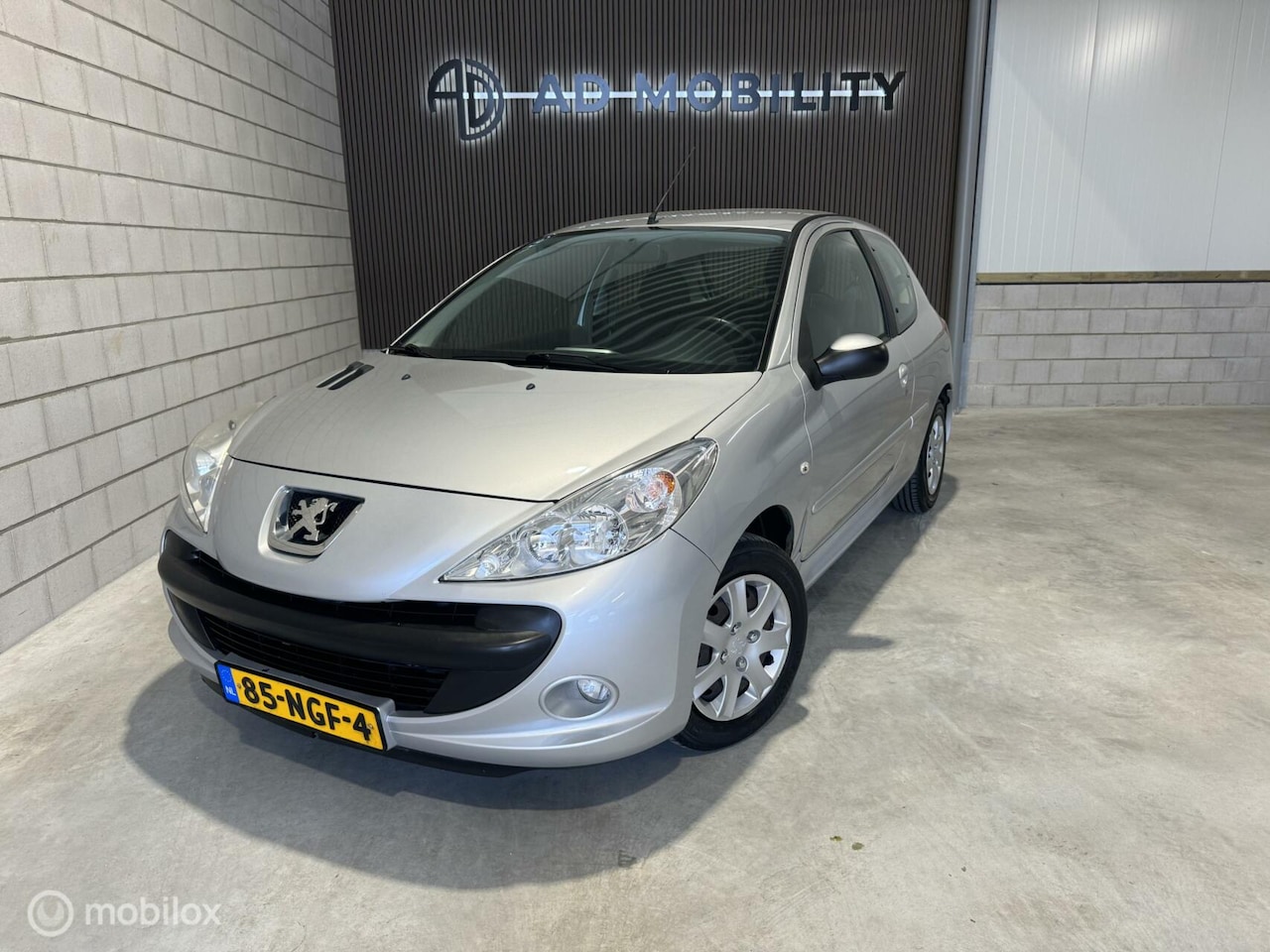 Peugeot 206 - 1.4 XS NAP, Cruise, Trekhaak afneembaar - AutoWereld.nl
