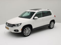 Volkswagen Tiguan - 2.0 TSI Sport&Style 4motion Panorama/ Camera /Trekhaak