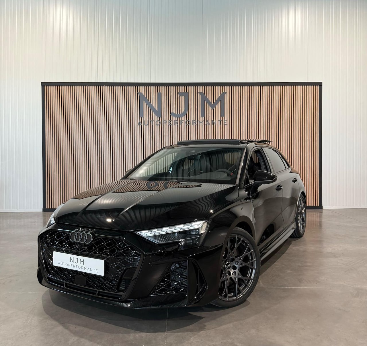 Audi RS3 - Sportback 2.5 TFSI Quattro|Schaalstoel|Sonos|Pano - AutoWereld.nl