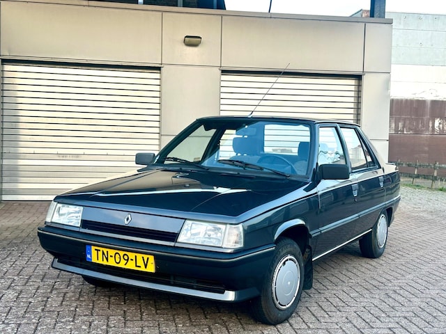 renault-9-r-9-automatic-128-631-km.jpg