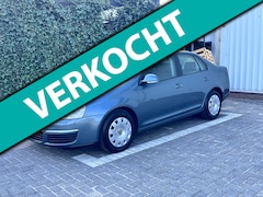 Volkswagen Jetta - 1.6 Trendline