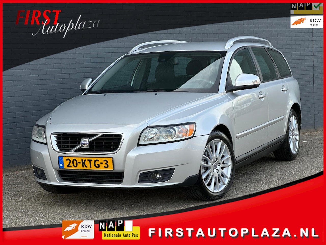 Volvo V50 - 2.0 Sport NAVI/CRUISE/ISOFIX | NETTE AUTO - AutoWereld.nl