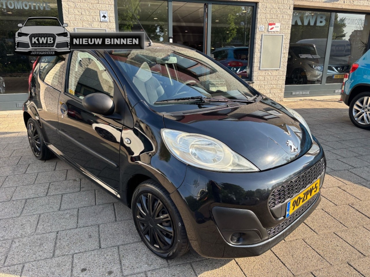 Peugeot 107 - 1.0 facelift 5Deurs Airco NAP - AutoWereld.nl