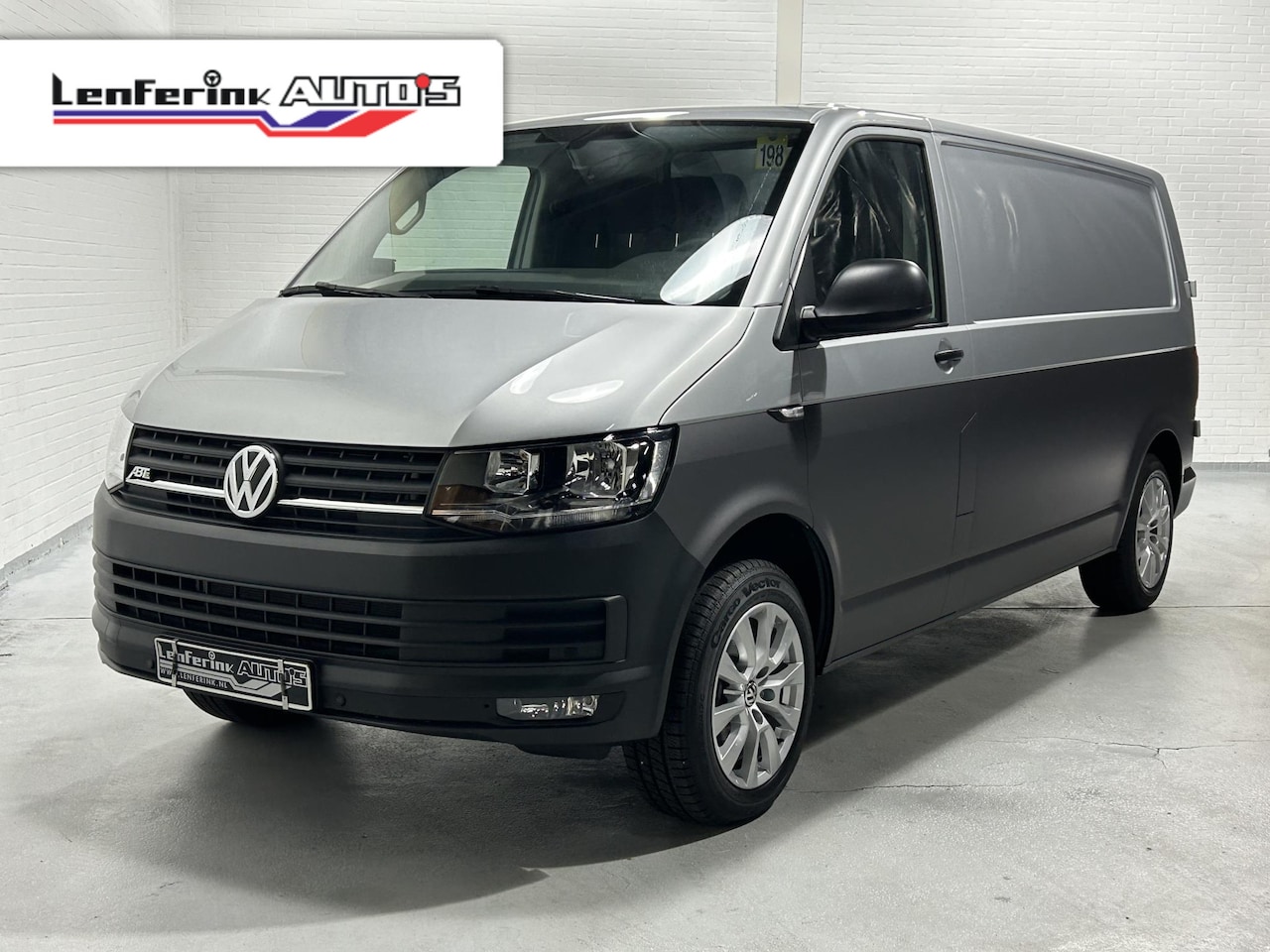 Volkswagen e-Transporter - ABT E-Line DSG Aut. Elektro L2H1 Airco Two Tone Antraciet/Zilver, PDC V+A, 18" LMV - AutoWereld.nl