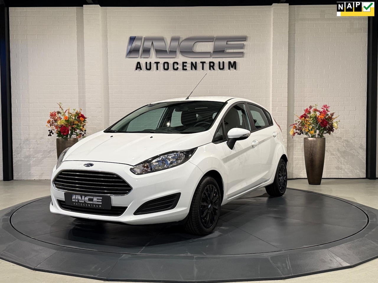 Ford Fiesta - 1.0 Style Airco | Bluetooth | NAVI | APK 04-26 - AutoWereld.nl