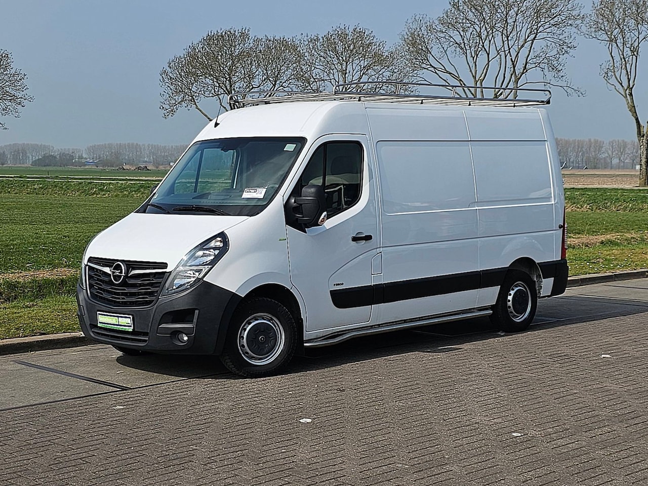 Opel Movano - 2.3 Turbo L2H2 Imperiaal-Trap Airco/ECC Navi Trekhaak Sidebars Euro6 1e Eigenaar - AutoWereld.nl