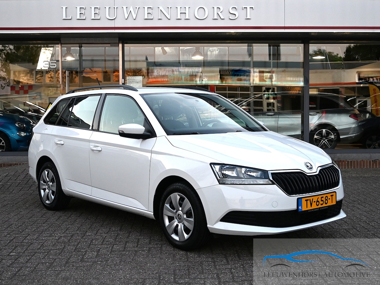 Skoda Fabia Combi - 1.0 Active 1.0 Active, Apple Carplay, LED, airco, cruise, NL-auto - AutoWereld.nl