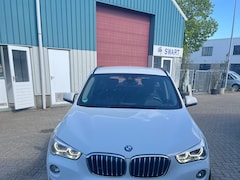 BMW X1 - 2.0i xDrive High Executive