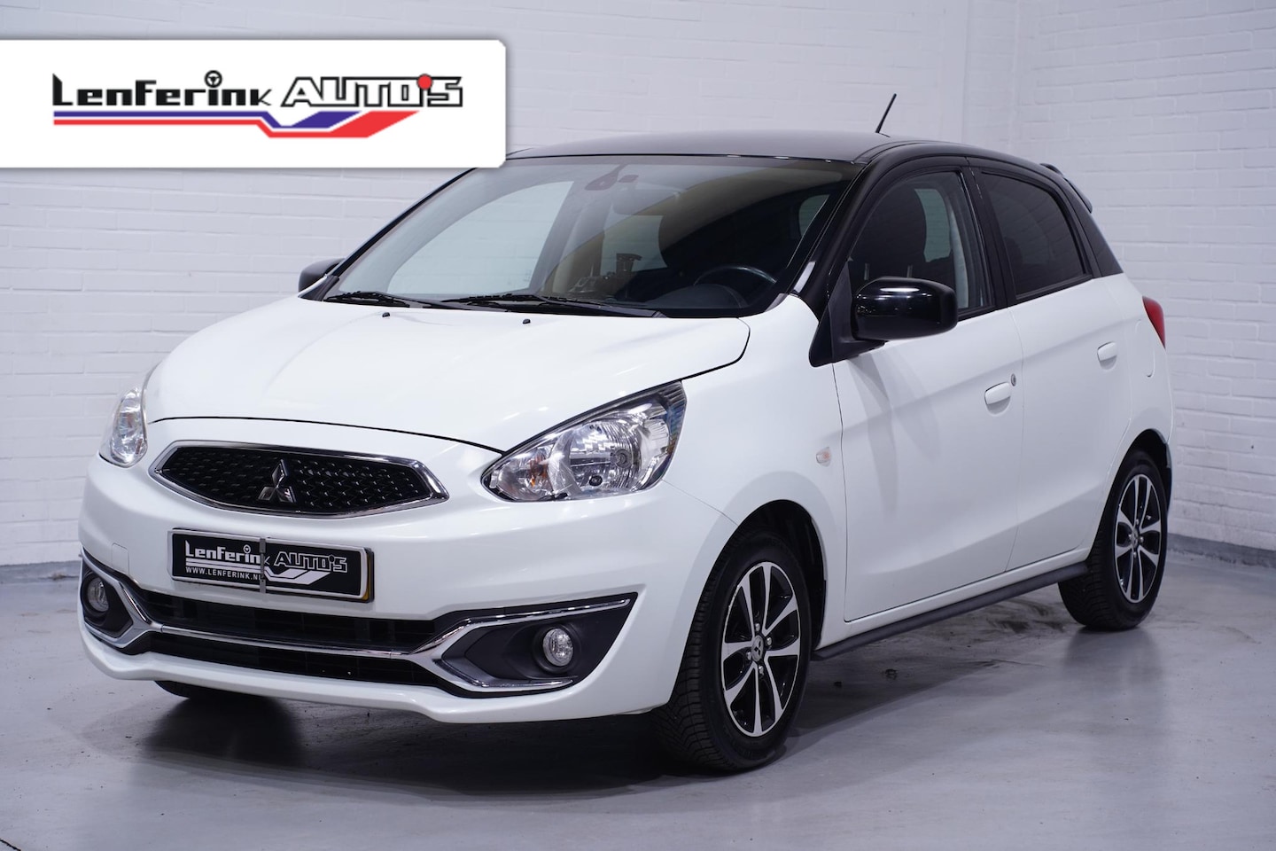 Mitsubishi Space Star - 1.2 Diamant Edition+ Airco Stoelverwarming - AutoWereld.nl