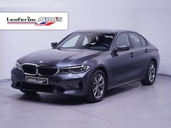 BMW 3-serie - 320i Sport Line Led koplampen Apple Carplay Leder Memory Stoelverwarming 1e Eigenaar NAP