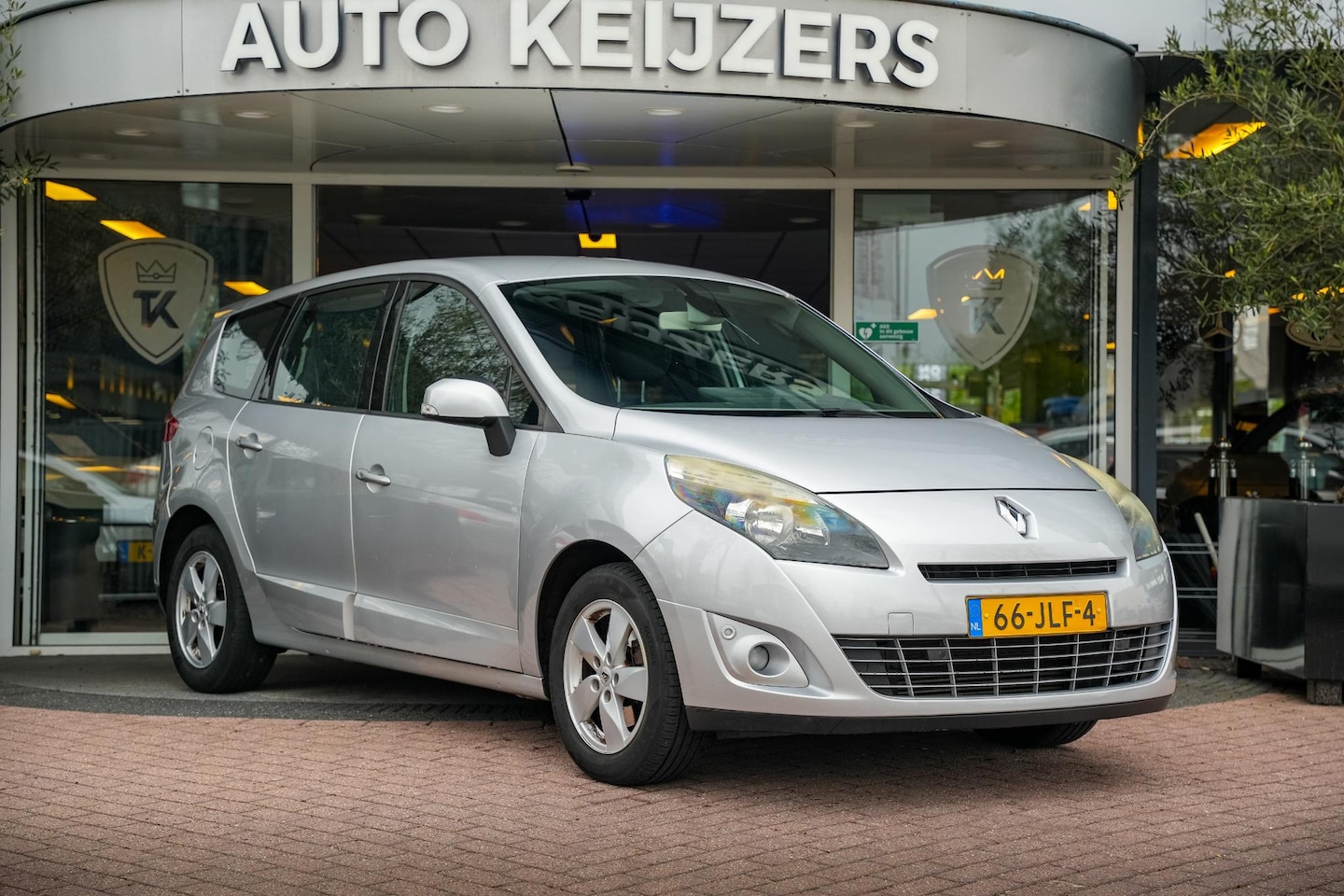 Renault Grand Scénic - 1.4 TCe Dynamique Clima Cruise PDC Navigatie - AutoWereld.nl