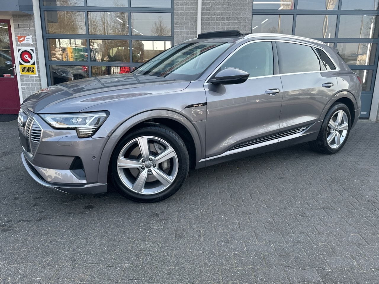 Audi e-tron - e-tron 50 quattro Launch edition plus e-tron 50 quattro Launch edition plus 71 kWh - AutoWereld.nl