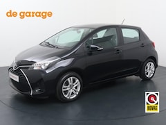 Toyota Yaris - 1.3 VVT-i Aspiration | Multifunctioneel stuurwiel | Cruise control | Bluetooth | Navigatie