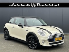 MINI Cooper - 1.5 First Born Aut. Leder Navi HUD Cruise Sportstoelen NL-auto