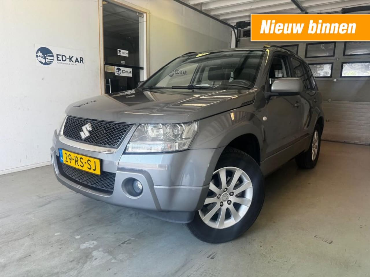 Suzuki Grand Vitara - 2.0-16V EXCLUSIVE AUT AIRCO 4WD 5DRS NETTE AUTO NAP APK 4-2026 - AutoWereld.nl