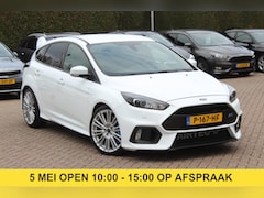 Ford Focus - 2.3 RS / Milltek / Recaro Schaalstoelen / Camera / 19'' / Stuurverwarming / DAB / Cruise C