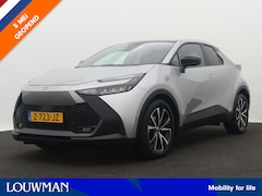 Toyota C-HR - 1.8 Hybrid 140 Dynamic | Navigatie | Parkeersensoren | Lichtmetalen velgen | Metaallak |